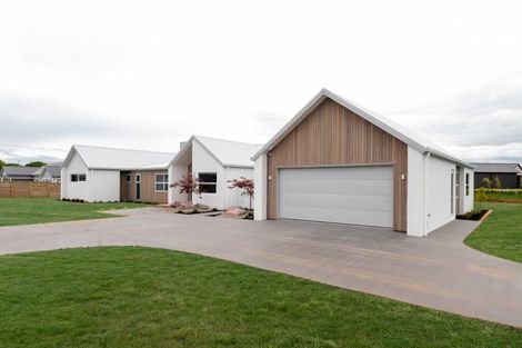 Photo of property in 32 Whare Marama Drive, Leamington, Cambridge, 3432