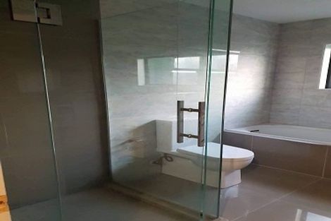 Photo of property in 20a Malmo Place, Massey, Auckland, 0614