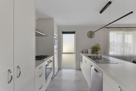 Photo of property in 2 Olivias Place, Stoke, Nelson, 7011