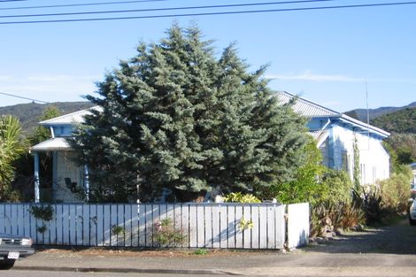 Photo of property in 3 Hickson Street, Featherston, 5710