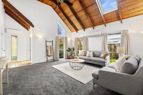 Photo of property in 4 Cullahill Street, Harewood, Christchurch, 8051