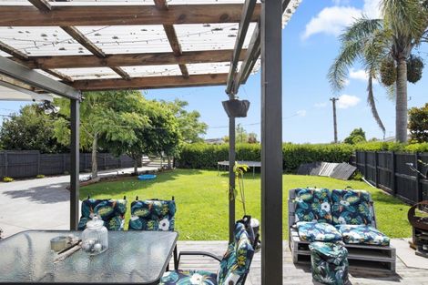 Photo of property in 27 Buckland Road, Tuakau, 2121