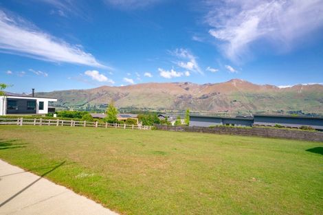Photo of property in 49 Forest Heights, Wanaka, 9305