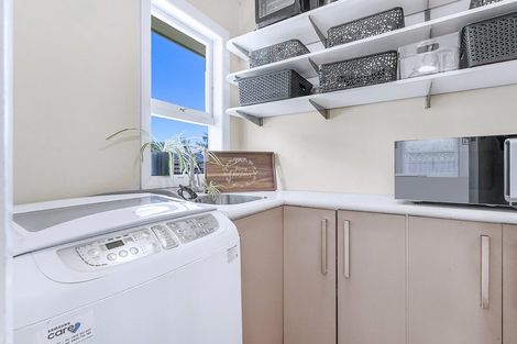 Photo of property in 48 Pulham Crescent, Queenwood, Hamilton, 3210