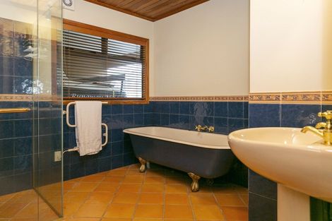 Photo of property in 200 Gillespie Place, Acacia Bay, Taupo, 3385