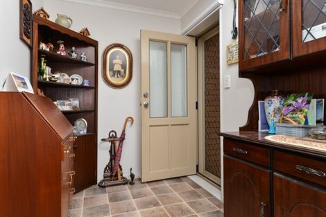 Photo of property in 2 Shrule Place, Huntington, Hamilton, 3210