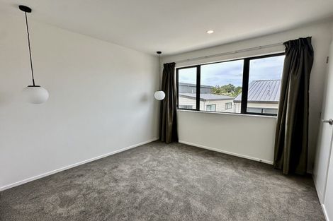 Photo of property in 78a West Harbour Drive, West Harbour, Auckland, 0618