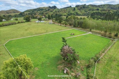 Photo of property in 204 Waituna Road, Pahiatua, 4982