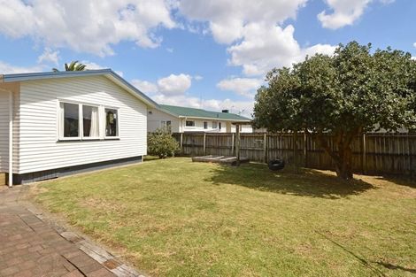 Photo of property in 21 John Gray Street, Papakura, 2110