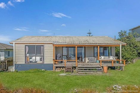 Photo of property in 73 Pukehina Parade, Pukehina, Te Puke, 3189