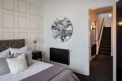 Photo of property in 322 Oriental Parade, Oriental Bay, Wellington, 6011