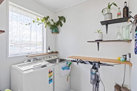 Photo of property in 1 Veronica Place, Bell Block, New Plymouth, 4312