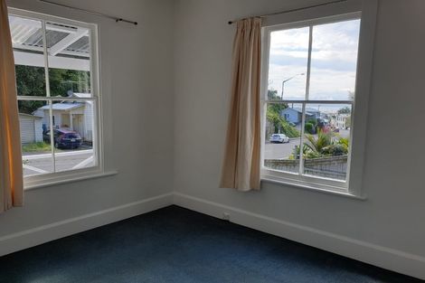 Photo of property in 165 Shakespeare Road, Bluff Hill, Napier, 4110