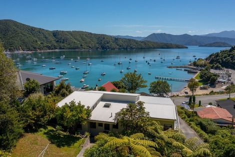 Photo of property in 362a Waikawa Road, Waikawa, Picton, 7220