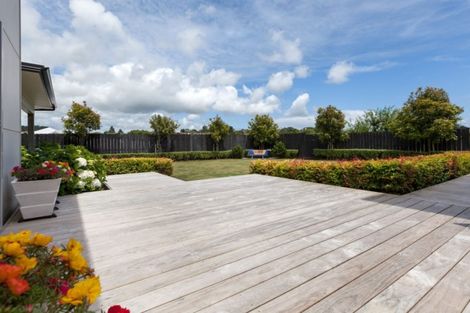Photo of property in 28 Ainslee Street, Highlands Park, New Plymouth, 4312