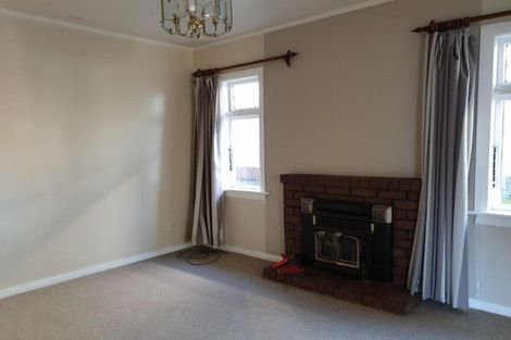 Photo of property in 214 Coutts Street, Rongotai, Wellington, 6022