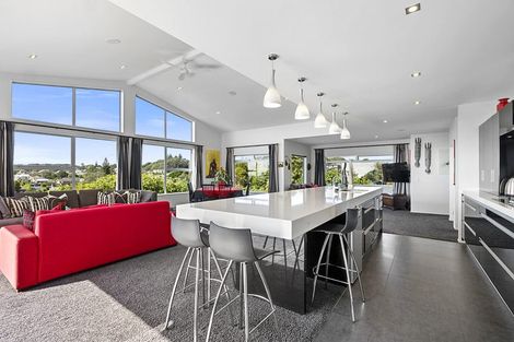 Photo of property in 86 Brougham Street, New Plymouth, 4310