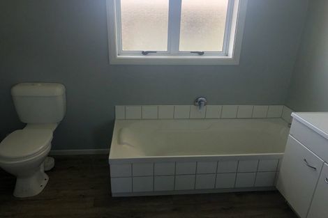 Photo of property in 32 Taylor Terrace, St Andrews, Hamilton, 3200