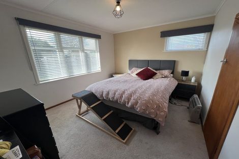 Photo of property in 1 Oriana Place, Highbury, Palmerston North, 4412