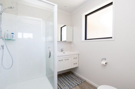 Photo of property in 18 Costello Drive, Ngatea, 3503