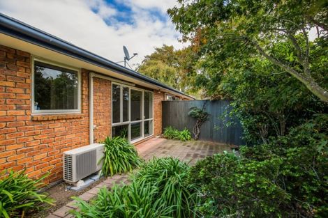 Photo of property in 17e Division Street, Riccarton, Christchurch, 8041