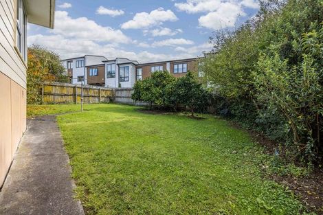 Photo of property in 20 Bellringer Road, Massey, Auckland, 0614