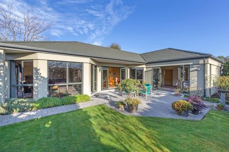 Photo of property in 55 Marble Wood Drive, Papanui, Christchurch, 8053