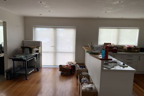 Photo of property in 4 Lynngate Place, Hillcrest, Auckland, 0627