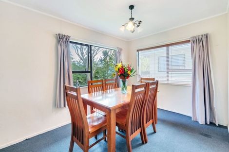 Photo of property in 2/2 Oreil Avenue, West Harbour, Auckland, 0618