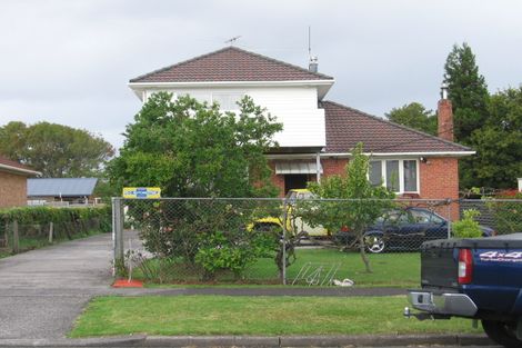 Photo of property in 8 Kamara Road, Glen Eden, Auckland, 0602