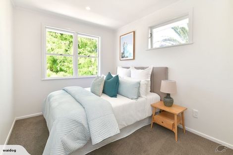 Photo of property in 25b Arrow Road, Forrest Hill, Auckland, 0620