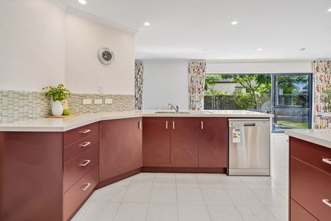 Photo of property in 11 Kihi Place, Ruakaka, 0116