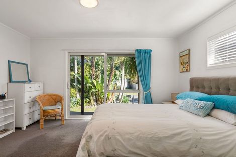 Photo of property in 127 Mckellar Place, Whangamata, 3620