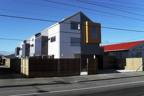 Photo of property in 1/105 Rongotai Road, Kilbirnie, Wellington, 6022