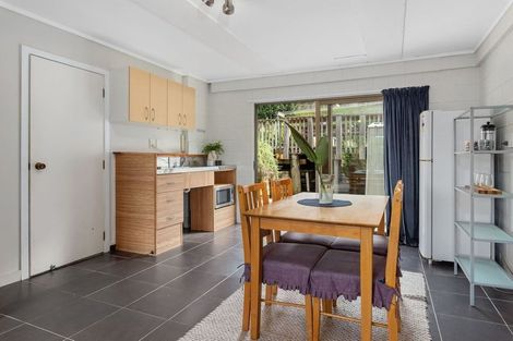 Photo of property in 28 Stapleford Crescent, Browns Bay, Auckland, 0630