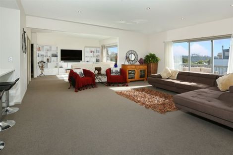 Photo of property in 15 Vino Cina Heights, Ranui, Auckland, 0612