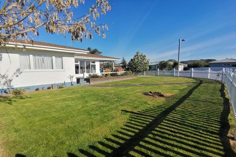 Photo of property in 1 Chester Place, Taradale, Napier, 4112
