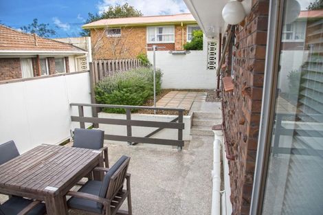 Photo of property in 4/57 Moana Avenue, One Tree Hill, Auckland, 1061
