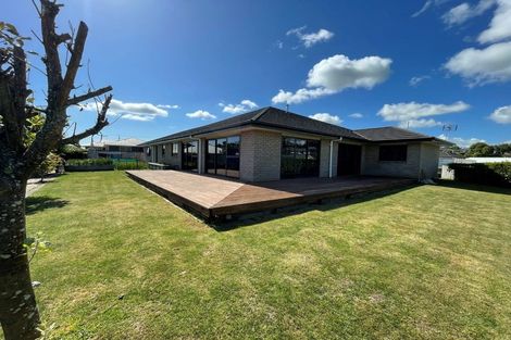 Photo of property in 6 Rayner Way, Glen Avon, New Plymouth, 4312