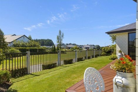 Photo of property in 11 Wyllie Place, Amberley, 7410