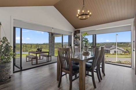 Photo of property in 11 Oyster Place, Omokoroa, 3114