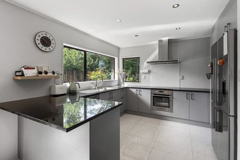 Photo of property in 2/17 Seneca Court, Golflands, Auckland, 2013