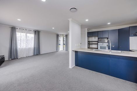 Photo of property in 18 Pitt Avenue, Clendon Park, Auckland, 2103