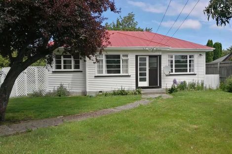 Photo of property in 4 Taylors Avenue, Bryndwr, Christchurch, 8052