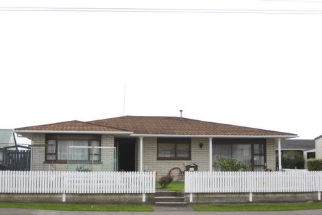 Photo of property in 1/194 Carrington Street, Lower Vogeltown, New Plymouth, 4310