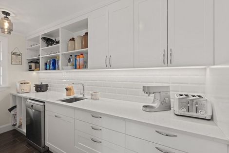 Photo of property in 129 Mays Road, St Albans, Christchurch, 8052