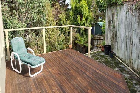 Photo of property in 9 La Lena Grove, Fitzherbert, Palmerston North, 4410