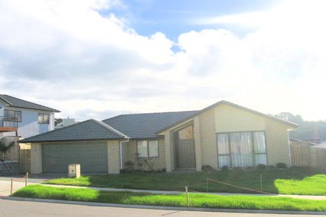 Photo of property in 23 Sapperton Drive, Henderson, Auckland, 0612