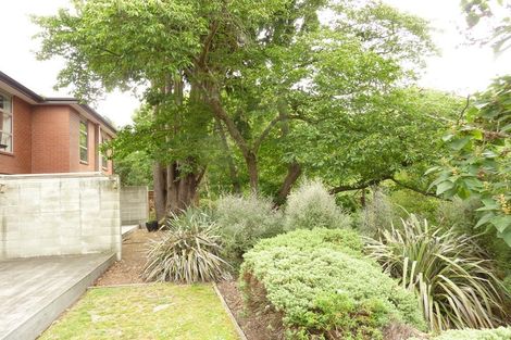 Photo of property in 5 Athol Terrace, Upper Riccarton, Christchurch, 8041
