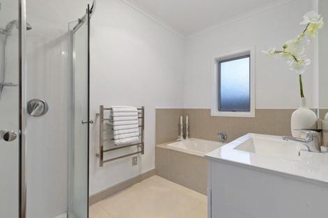 Photo of property in 72 Mataroa Crescent, Flagstaff, Hamilton, 3210